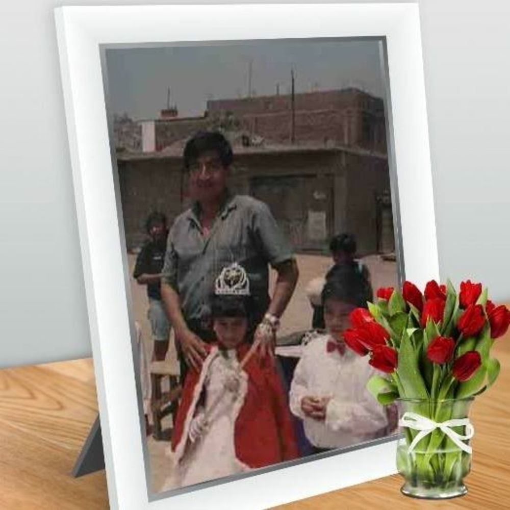 Meet your Posher, Zoila rosa